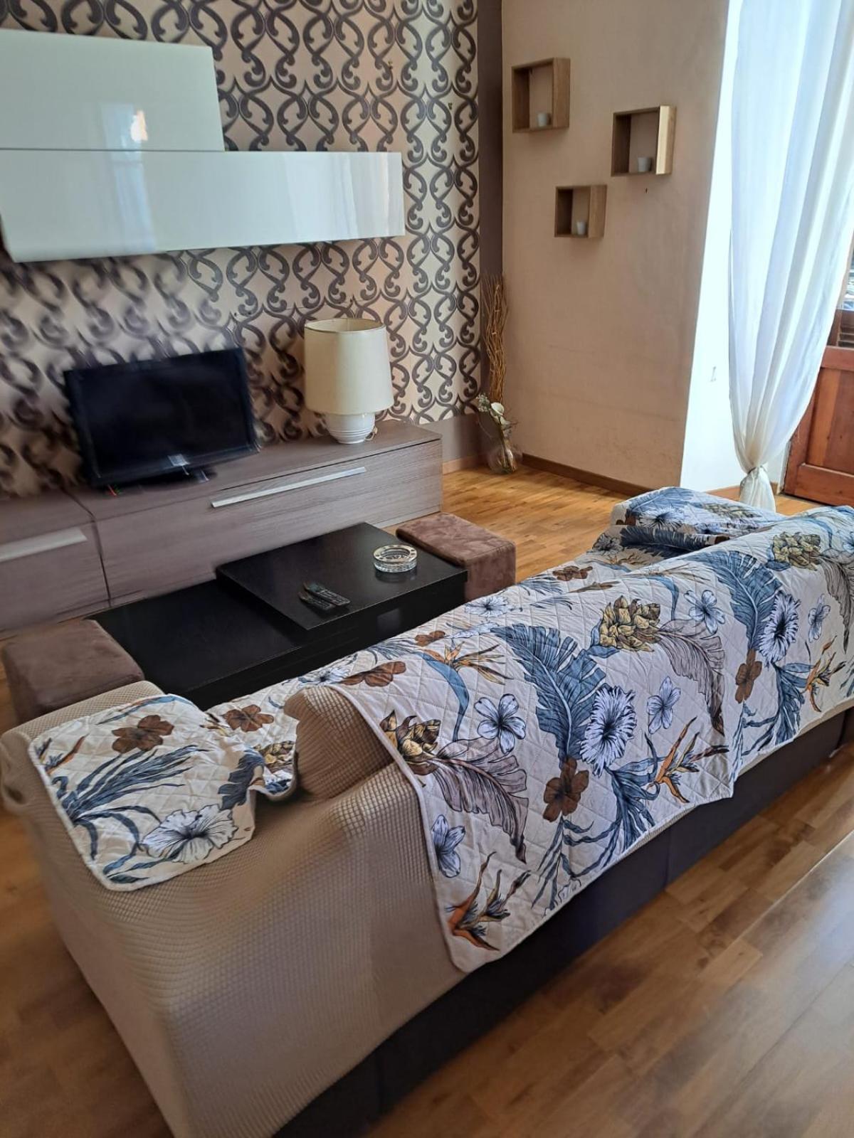 Appartamento Eleonora Сульмона Экстерьер фото